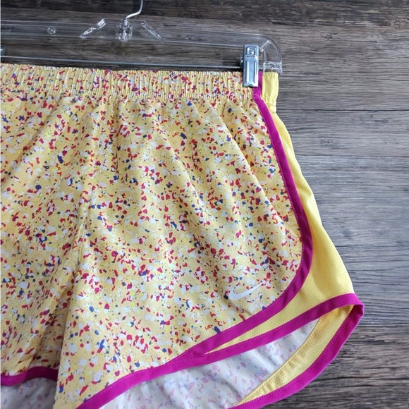 Nike Yellow and Pink Women's Athletic Shorts - Picture 5 of 11